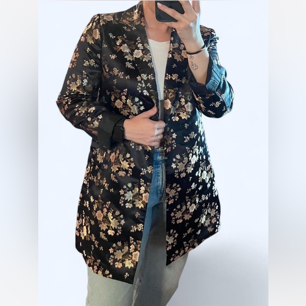 Charlotte Russe Black and Gold Floral Blazer